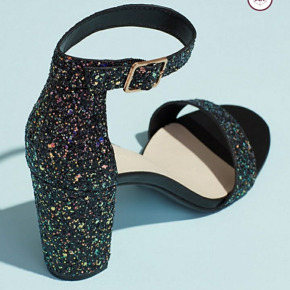 ARYA Ankle Strap Block Heel Sandal